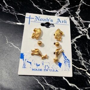 Vtg Noahs Ark Set of 3 Gold Tone Bead Figural Giraffe Bear Stud Earring NWT Rare